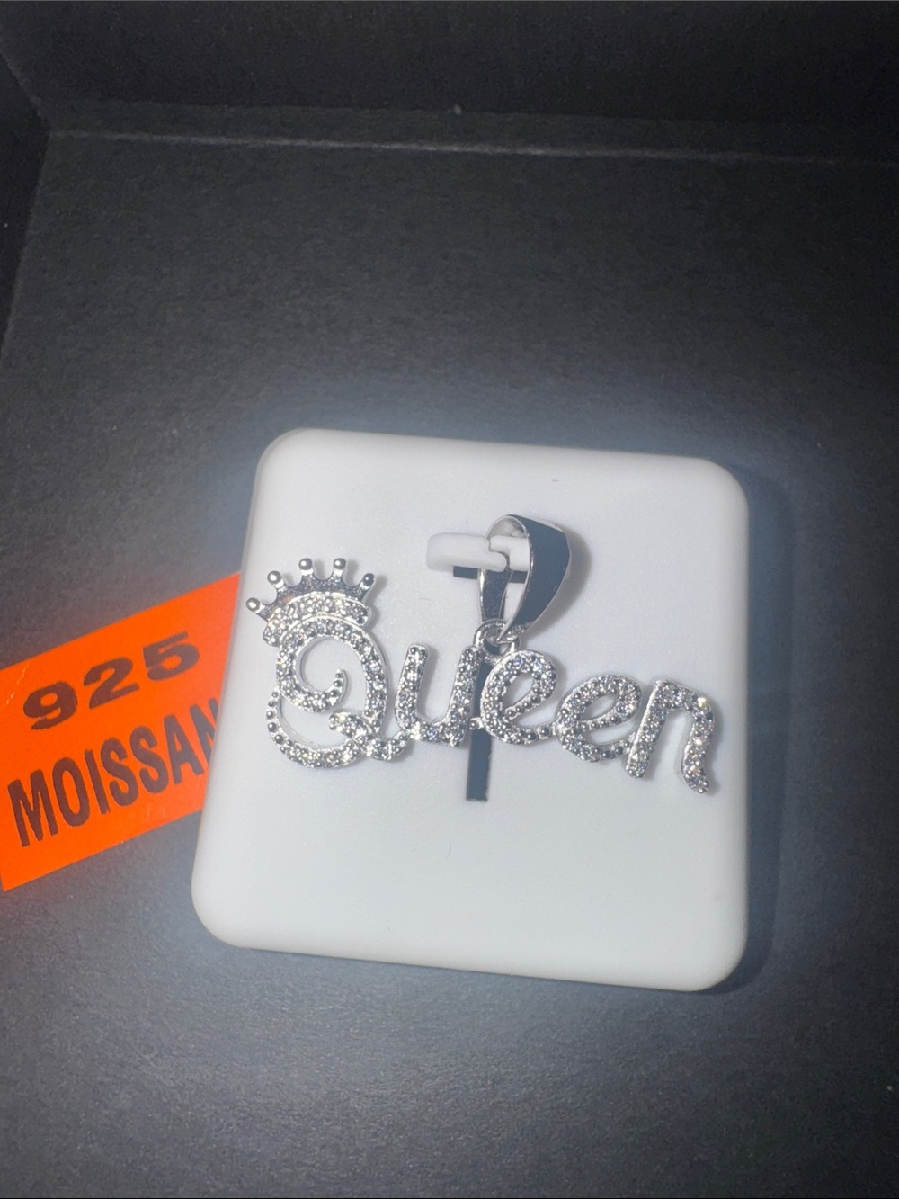 Queen Script Pendant 925 Silver w/ Moissanite 0.5 Ct